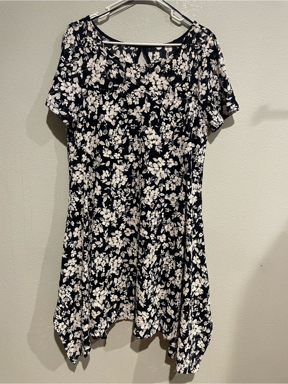 Signature by Robbie Bee Navy Blue Floral Short Sleeve dress